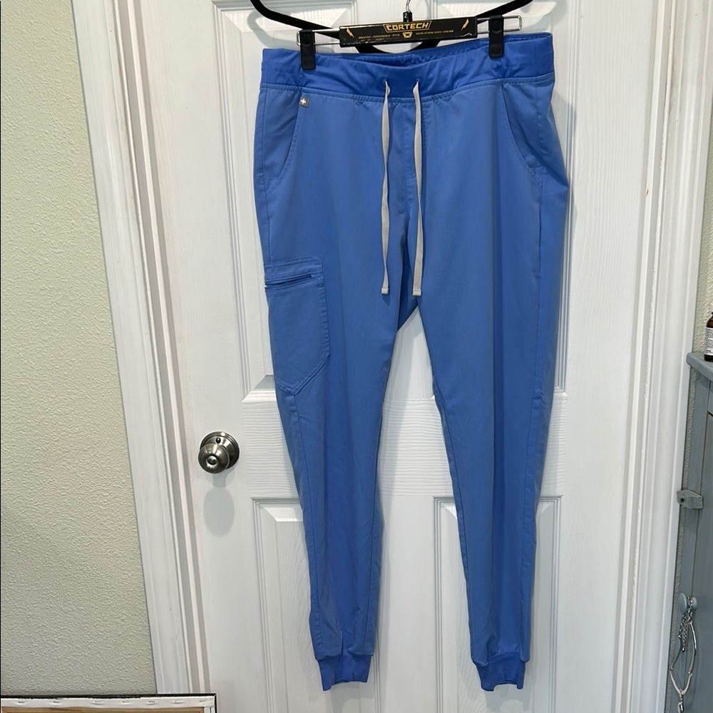 Figs Ceil Blue Zamora LT